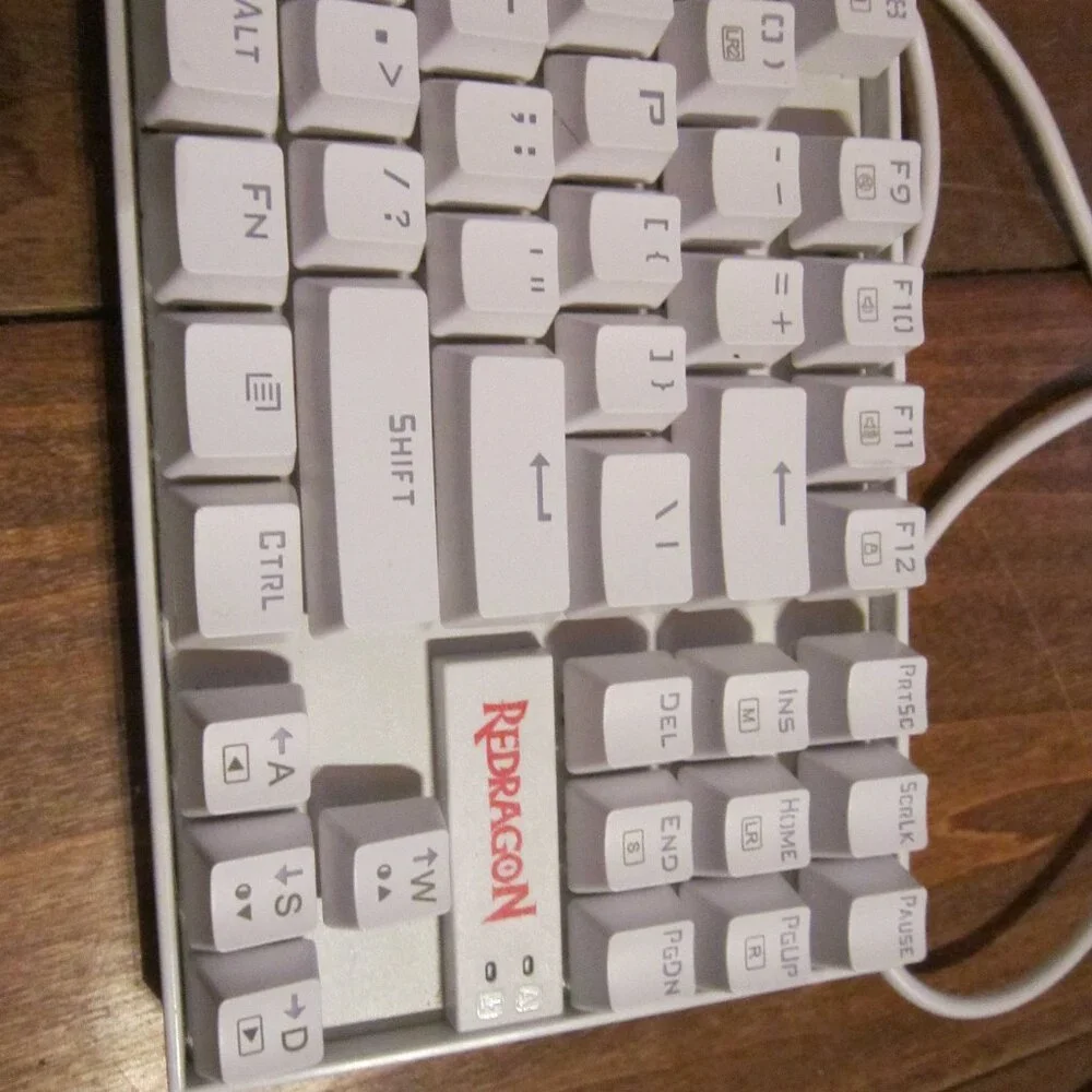 Mechanical Gaming Keyboard K552-WR White Wired Rainbow LED Kumara Redragon